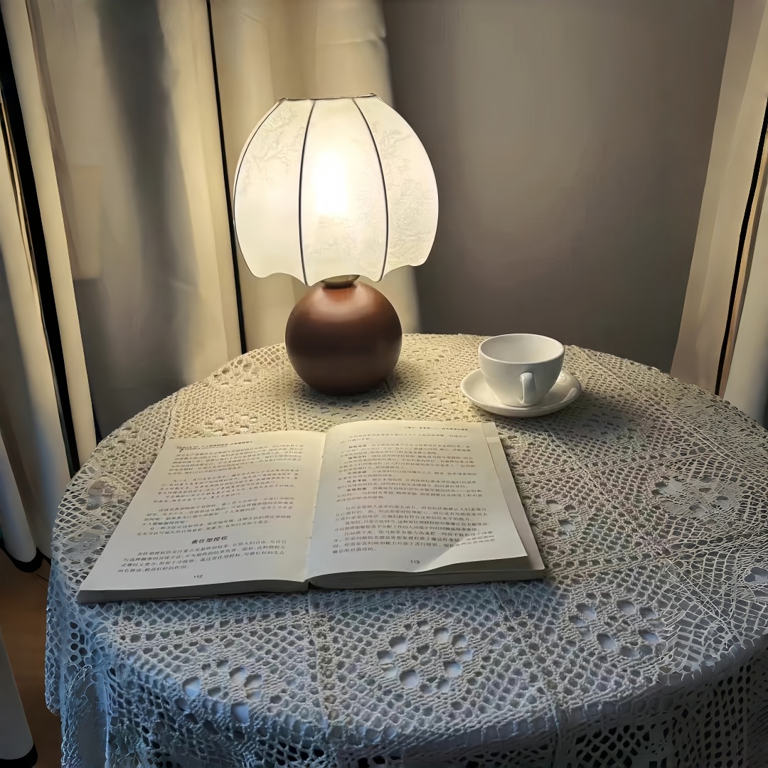 Vintage floral table lamp, med - огляд і ціна Home Textile
